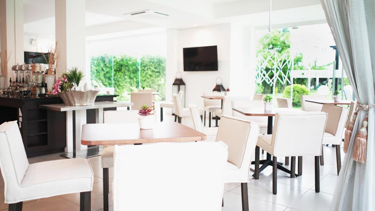 The White Garden Premier Saraburi Hotel Ban Dao Ruang  Exterior photo