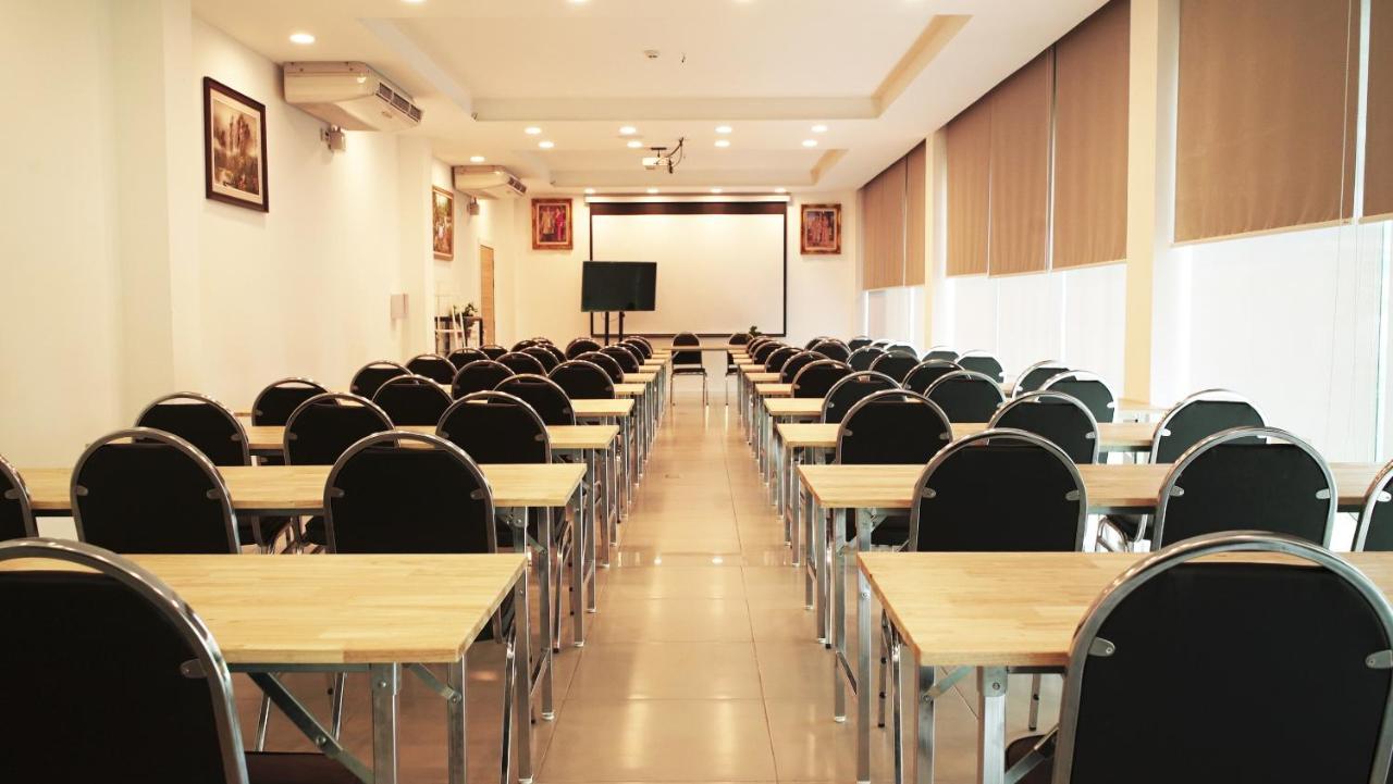 The White Garden Premier Saraburi Hotel Ban Dao Ruang  Exterior photo